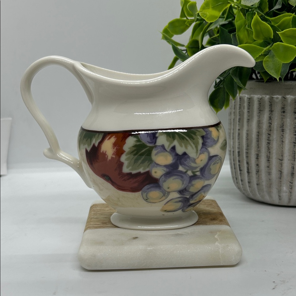 Noble Excellence  NAPA VALLEY   CREAMER